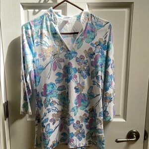 Various Women’s Tops Size S
6 tops for $10